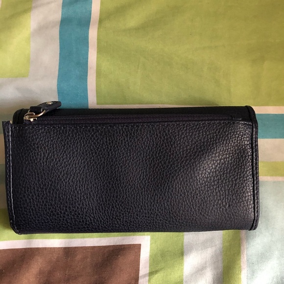 Tommy Hilfiger Wallet - Picture 2 of 5